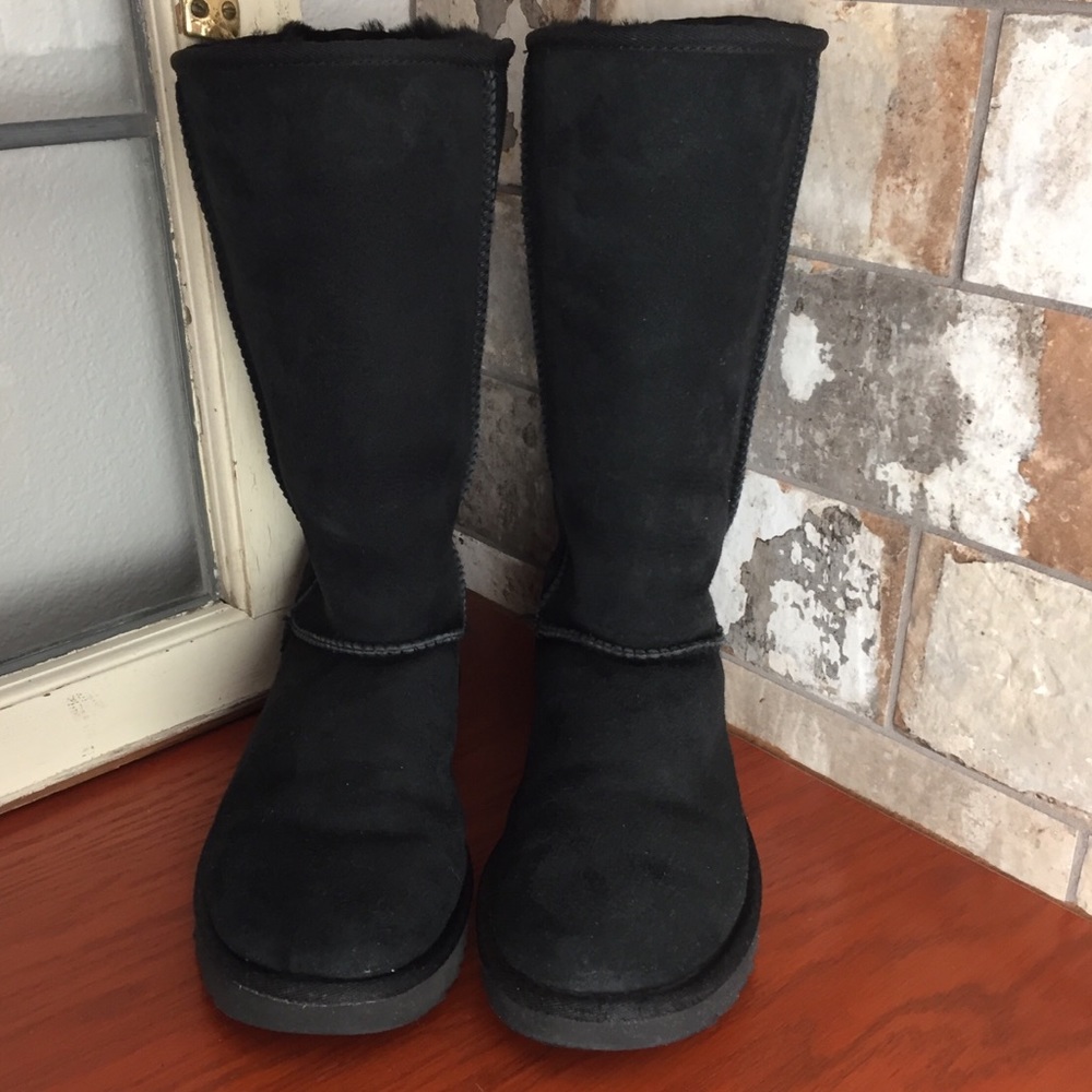 UGG CLASSIC TALL II BOOT